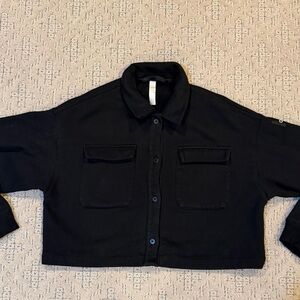 ALO renown Crop but up shirt in black oversized size small